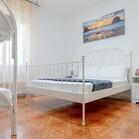 Baia - Summer ゲストハウス